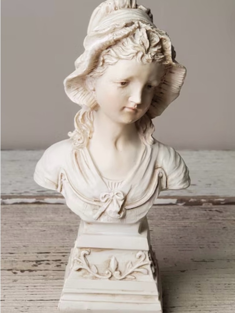 Decorative Cream Bust Sculpture VTG Elegant Home Art Accent K’s Collection